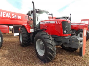 Tractor Massey Ferguson MF 7017