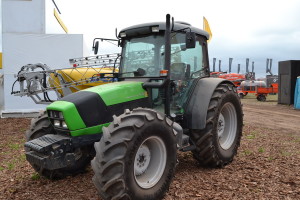 Tractor Deutz-Fahr Agrofarm 430