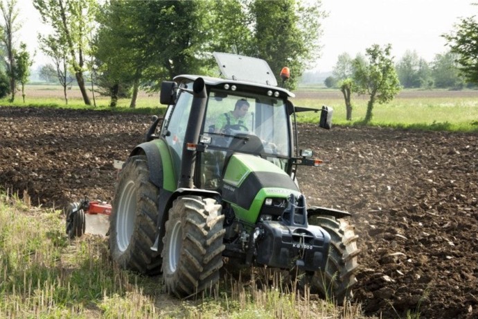 Tractor Deutz-Fahr Agrofarm 430